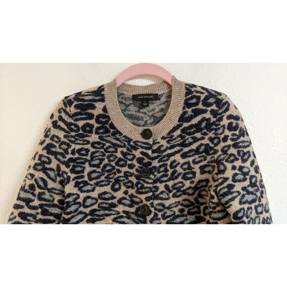 ANN TAYLOR Animal Print Alpaca/Merino Wool Blend Thick Plush Button-Up Sweater S - Picture 3 of 11